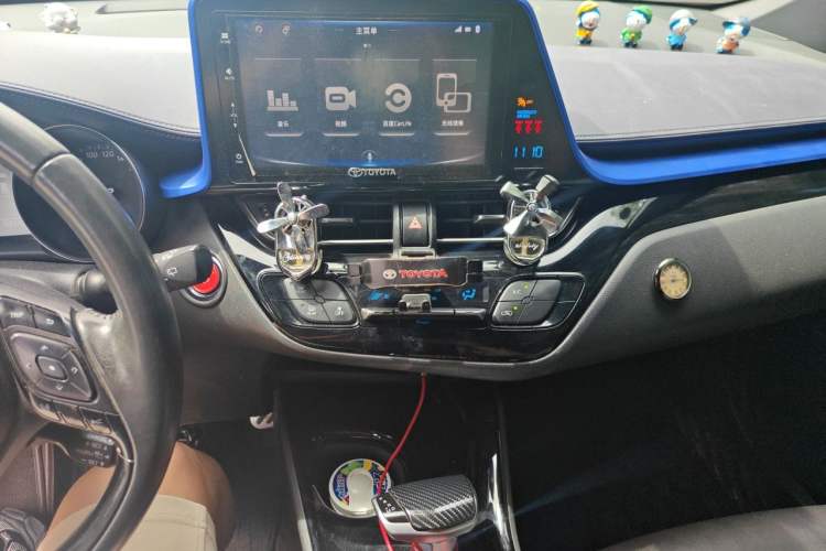 Used Toyota IZOA 2018 2.0L Yichi Edition China V Standard Audio And AC Panel
