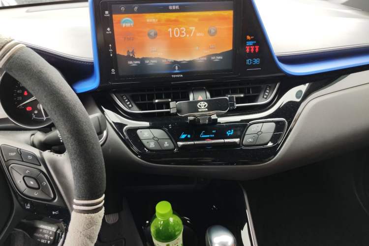 Used Toyota IZOA 2018 2.0L Yichi Version China VI Standard Audio And AC Panel