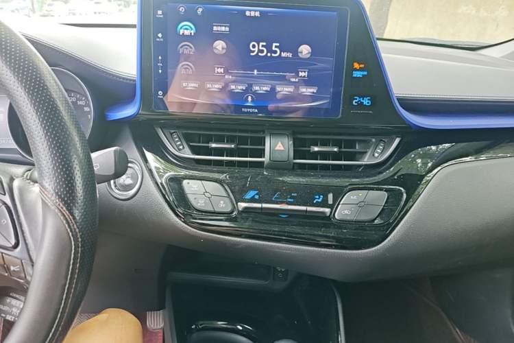 Used Toyota IZOA 2018 2.0L Yichi Edition China V Standard Audio And AC Panel