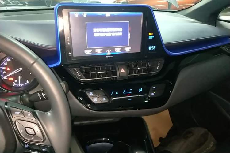 Used Toyota IZOA 2018 2.0L Yichi Edition China V Standard Audio And AC Panel