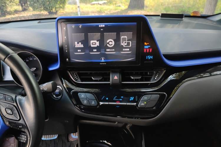 Used Toyota IZOA 2018 2.0L Yichi Edition China V Standard Audio And AC Panel