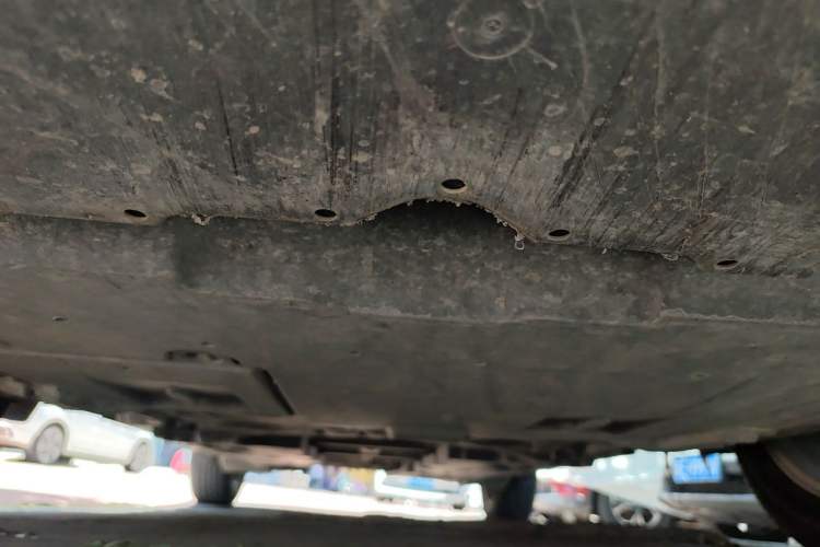 Used Toyota IZOA 2018 2.0L Yidong Edition China VI Chassis Front