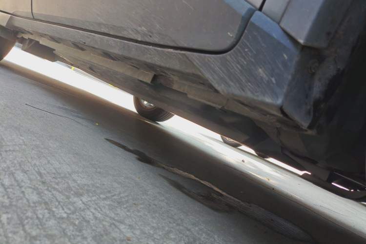 Used Toyota IZOA 2018 2.0L Yichi Version China VI Standard Chassis Front Right
