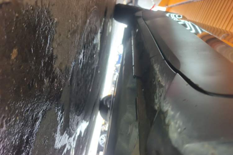 Used Toyota IZOA 2018 2.0L Yichi Version China VI Standard Chassis Front Right