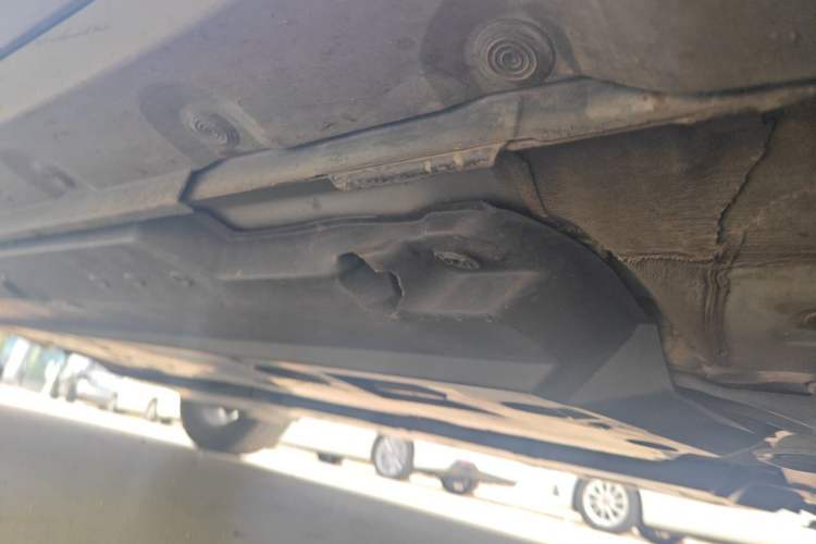 Used Toyota IZOA 2018 2.0L Yichi Edition China V Standard Chassis Front Right
