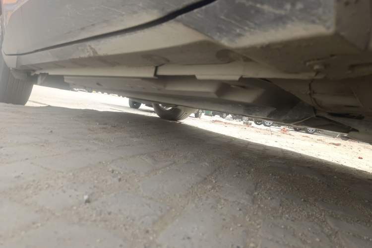 Used Toyota IZOA 2018 2.0L Yichi Version China VI Standard Chassis Front Right