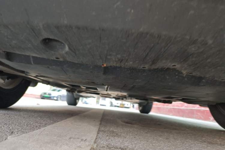 Used Toyota IZOA 2018 2.0L Yichi Version China VI Standard Chassis Front