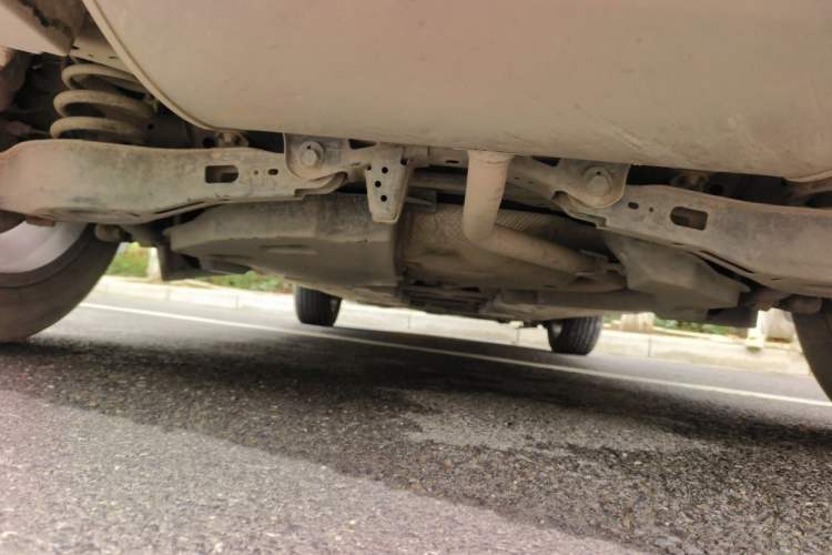Used Toyota IZOA 2018 2.0L Yichi Version China VI Standard Chassis Rear