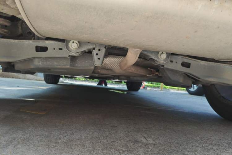 Used Toyota IZOA 2018 2.0L Yichi Version China VI Standard Chassis Rear