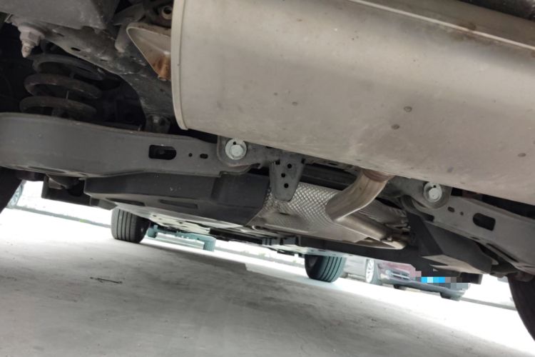 Used Toyota IZOA 2018 2.0L Yichi Version China VI Standard Chassis Rear