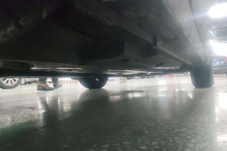 Used Toyota IZOA 2018 2.0L Yichi Version China VI Standard Chassis Rear Right