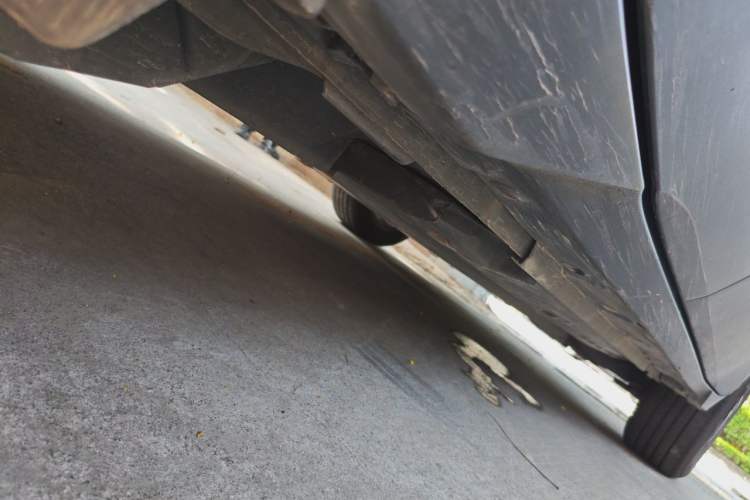 Used Toyota IZOA 2018 2.0L Yichi Version China VI Standard Chassis Rear Right
