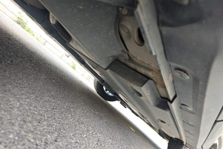 Used Toyota IZOA 2018 2.0L Yichi Version China VI Standard Chassis Rear Right