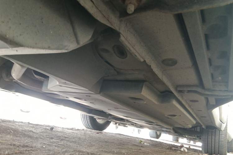 Used Toyota IZOA 2018 2.0L Yichi Version China VI Standard Chassis Rear Right