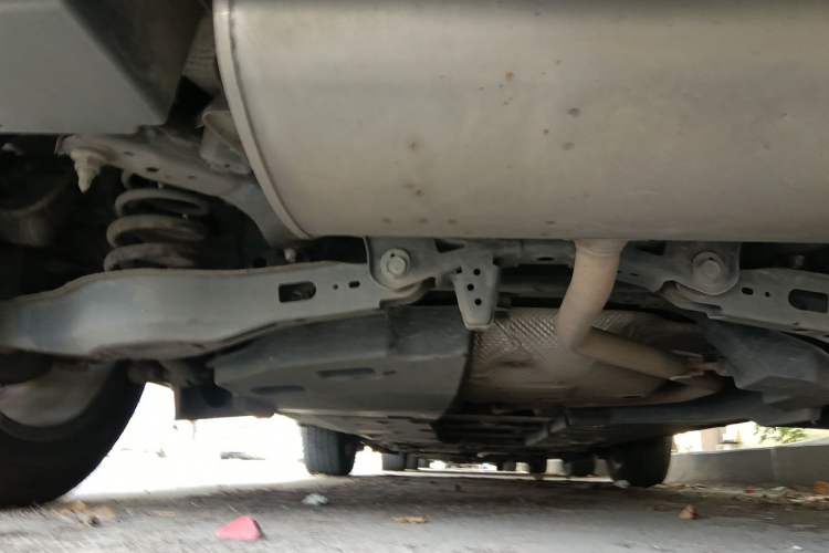 Used Toyota IZOA 2018 2.0L Yichi Version China VI Standard Chassis Rear