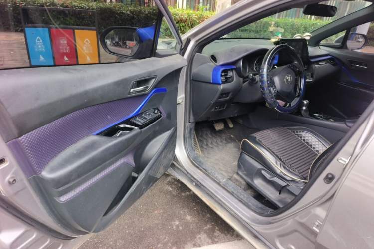 Used Toyota IZOA 2018 2.0L Yichi Version China VI Standard Driver Seat