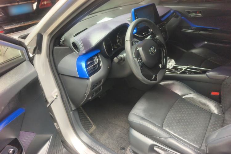 Used Toyota IZOA 2018 2.0L Yichi Version China VI Standard Driver Seat