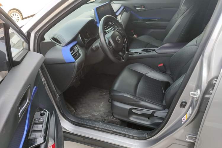 Used Toyota IZOA 2018 2.0L Yichi Edition China V Standard Driver Seat