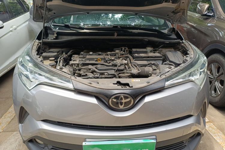 Used Toyota IZOA 2018 2.0L Yichi Edition China V Standard Engine Bay