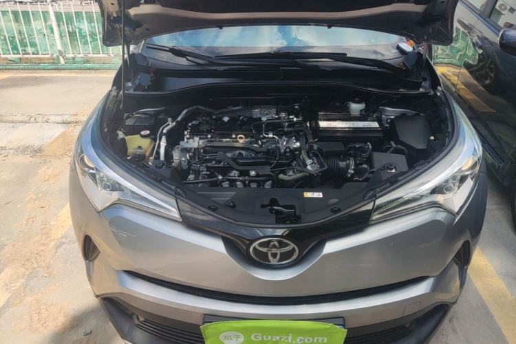 Used Toyota IZOA 2018 2.0L Yichi Edition China V Standard Engine Bay