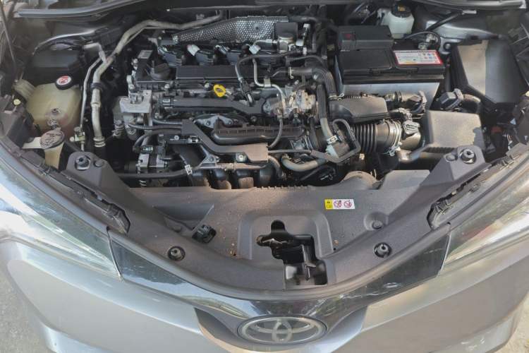 Used Toyota IZOA 2018 2.0L Yichi Version China VI Standard Engine Bay