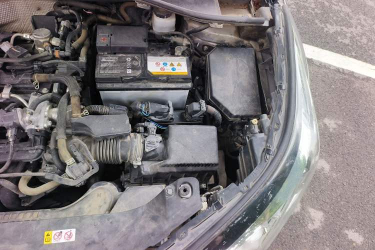 Used Toyota IZOA 2018 2.0L Yichi Version China VI Standard Engine Bay Left