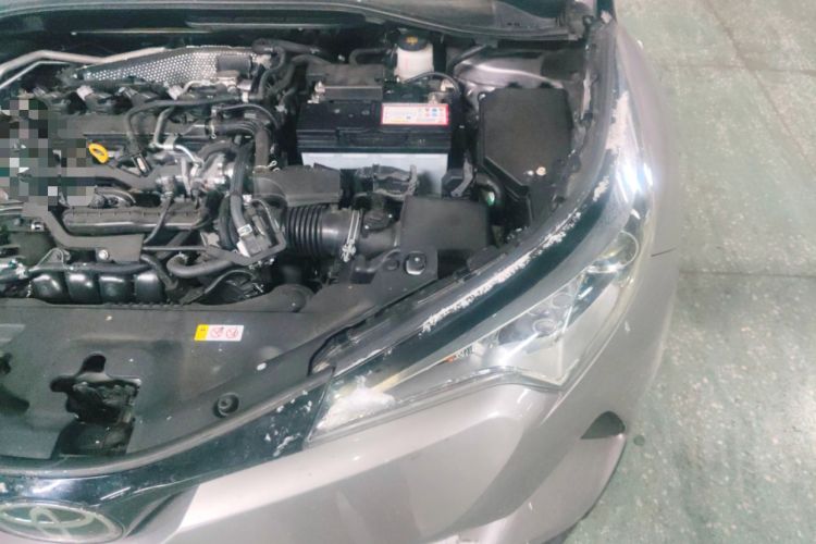 Used Toyota IZOA 2018 2.0L Yichi Version China VI Standard Engine Bay Left
