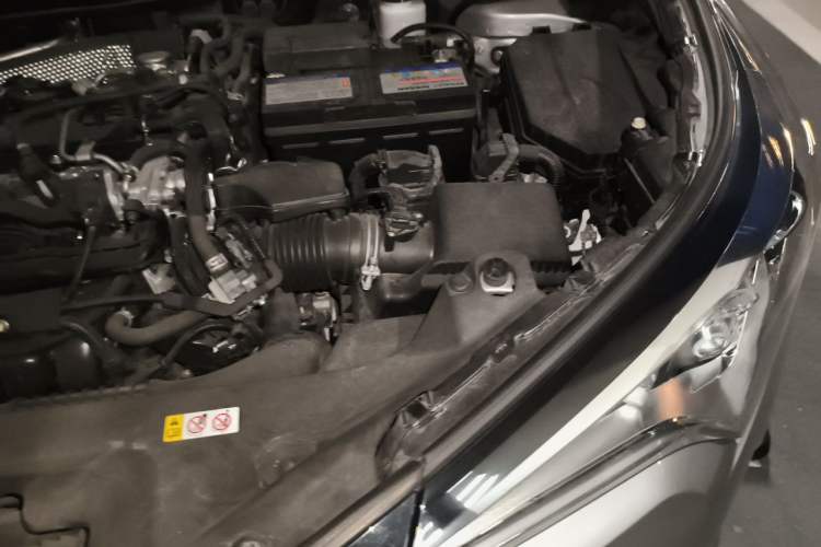 Used Toyota IZOA 2018 2.0L Yichi Edition China V Standard Engine Bay Left
