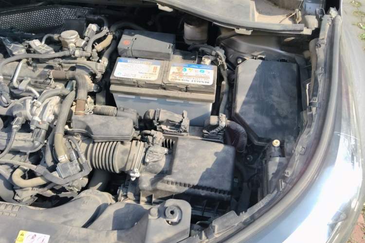 Used Toyota IZOA 2018 2.0L Yichi Version China VI Standard Engine Bay Left