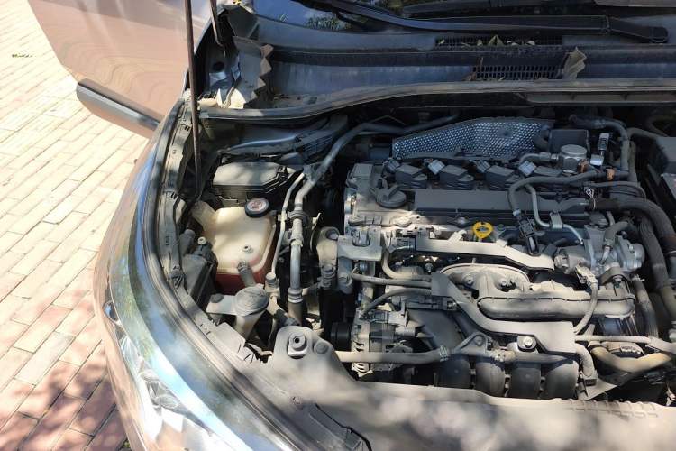 Used Toyota IZOA 2018 2.0L Yidong Edition China VI Engine Bay Right