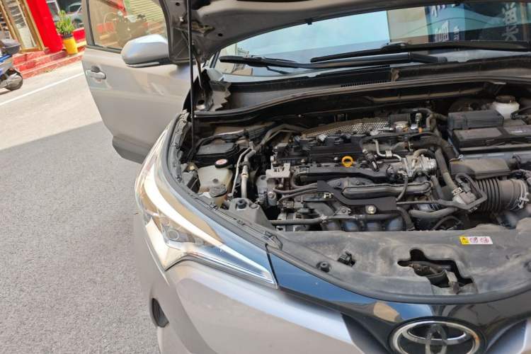 Used Toyota IZOA 2018 2.0L Yichi Version China VI Standard Engine Bay Right