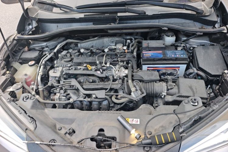 Used Toyota IZOA 2018 2.0L Yichi Version China VI Standard Engine Bay