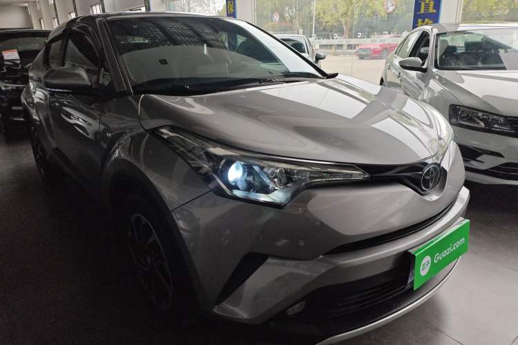 Used Toyota IZOA 2018 2.0L Yichi Version China VI Standard Exterior 1