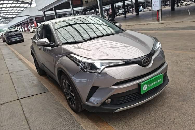 Used Toyota IZOA 2018 2.0L Yichi Version China VI Standard Exterior 1