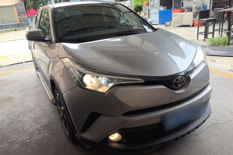 Used Toyota IZOA 2018 2.0L Yichi Version China VI Standard Exterior 1