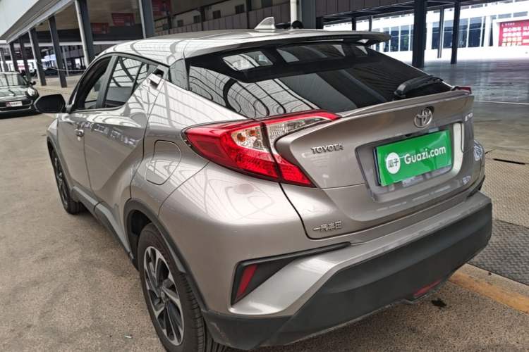 Used Toyota IZOA 2018 2.0L Yichi Version China VI Standard Exterior 2