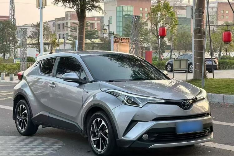 Used Toyota IZOA 2018 2.0L Yichi Edition China V Standard Exterior 2