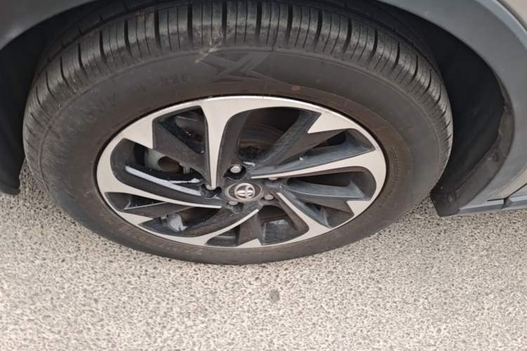 Used Toyota IZOA 2018 2.0L Yichi Version China VI Standard Exterior 4