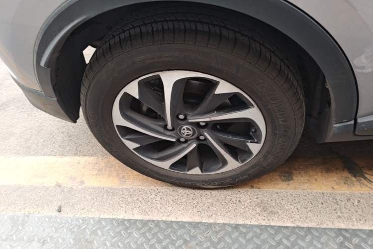 Used Toyota IZOA 2018 2.0L Yichi Version China VI Standard Exterior 5
