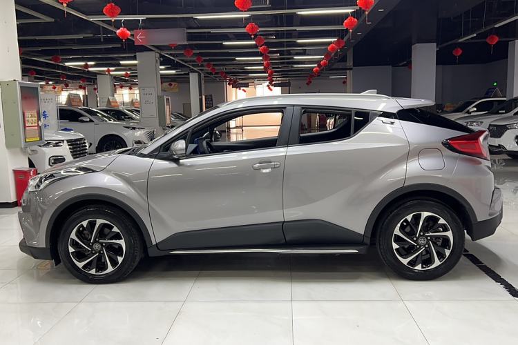 Used Toyota IZOA 2018 2.0L Yichi Edition China V Standard Exterior 5