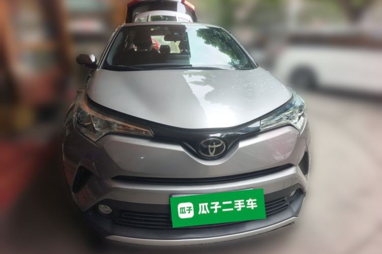 Used Toyota IZOA 2018 2.0L Yichi Version China VI Standard Front