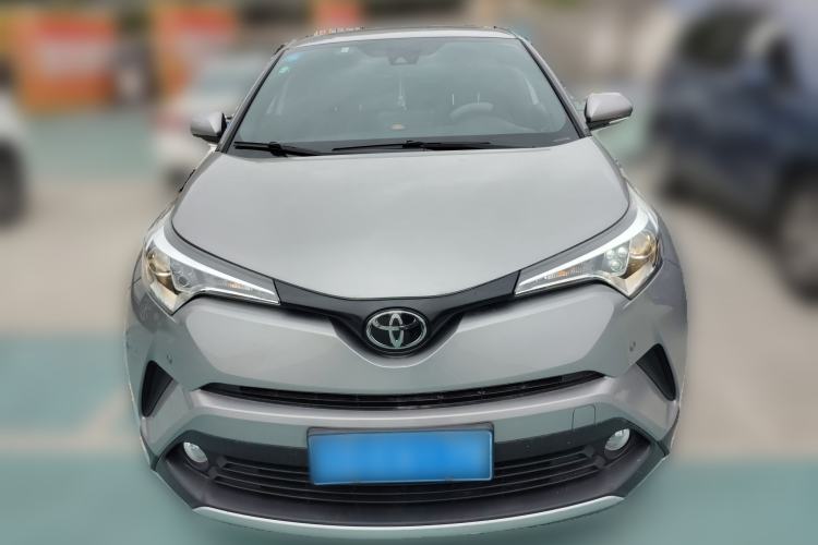 Used Toyota IZOA 2018 2.0L Yichi Version China VI Standard Front