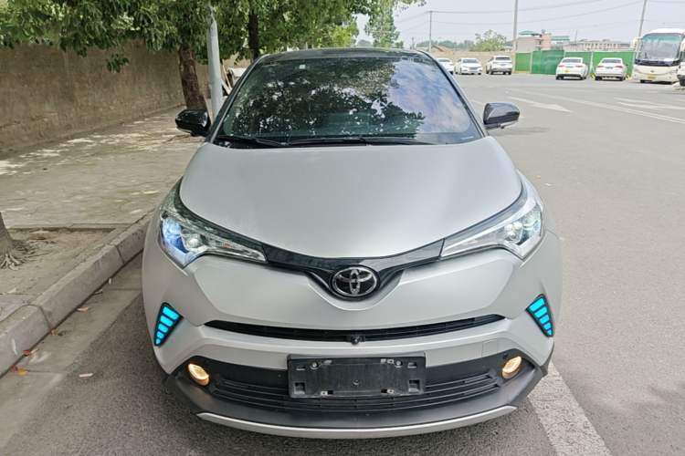 Used Toyota IZOA 2018 2.0L Yichi Edition China V Standard Front