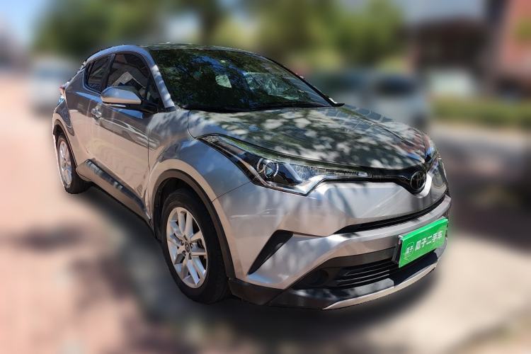 Used Toyota IZOA 2018 2.0L Yidong Edition China VI Front Right 45 Deg