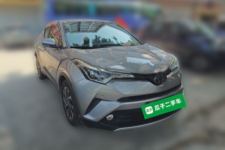 Used Toyota IZOA 2018 2.0L Yichi Version China VI Standard Front Right 45 Deg