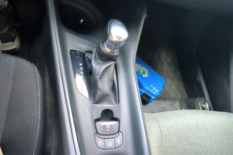 Used Toyota IZOA 2018 2.0L Yidong Version China V Standard Gear Lever