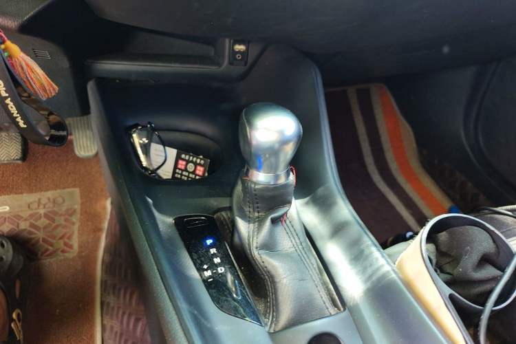 Used Toyota IZOA 2018 2.0L Yidong Edition China VI Gear Lever
