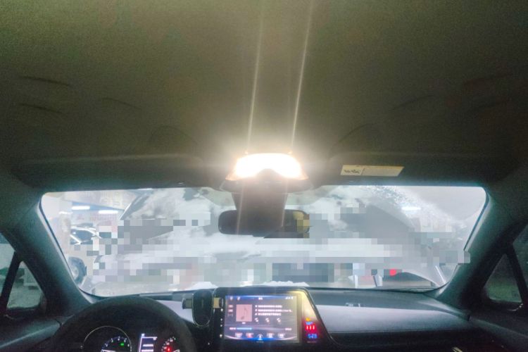 Used Toyota IZOA 2018 2.0L Yichi Version China VI Standard Headliner