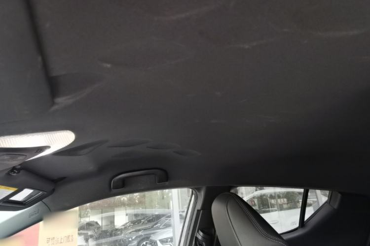 Used Toyota IZOA 2018 2.0L Yichi Edition China V Standard Headliner