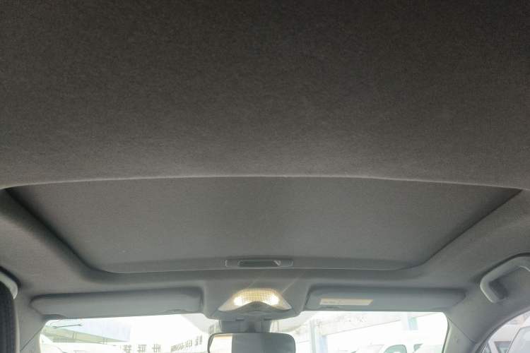 Used Toyota IZOA 2018 2.0L Yichi Version China VI Standard Headliner